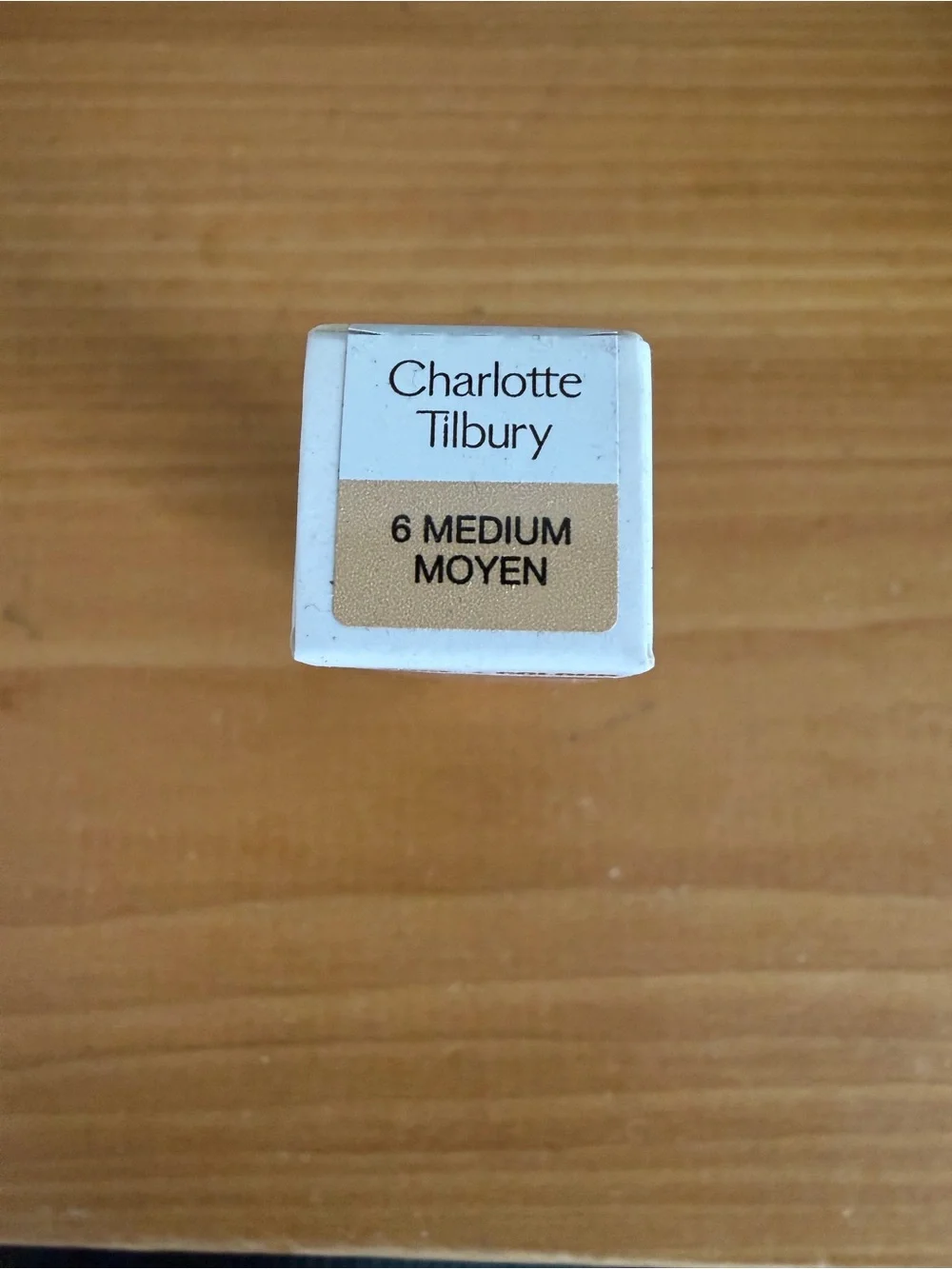 Charlotte Tilbury Beautiful Skin Radiant Concealer - 6 Medium